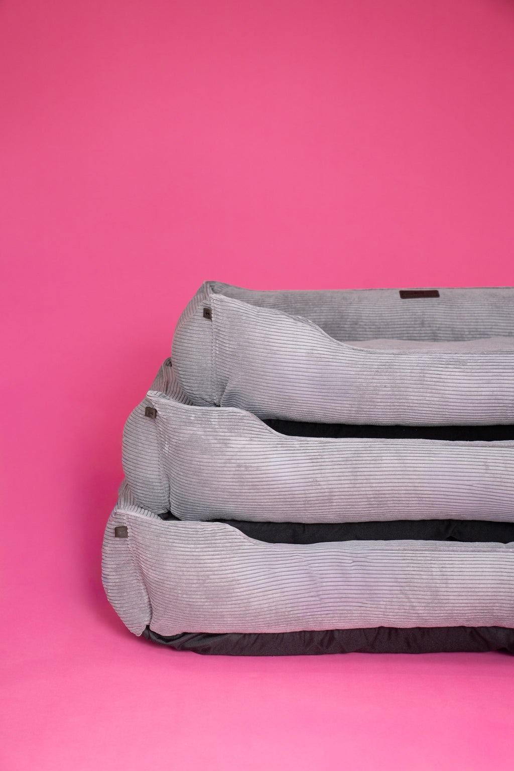 Chester & Lee | Fancy Corduroy Sleeper Dog Bed Gray