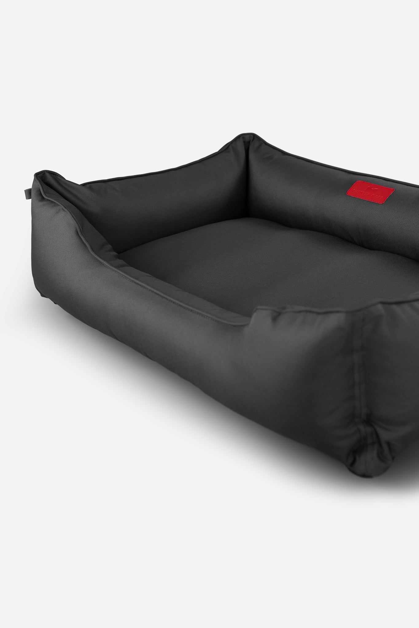 Chester & Lee | Waterproof Sleeper Dog Bed Gray