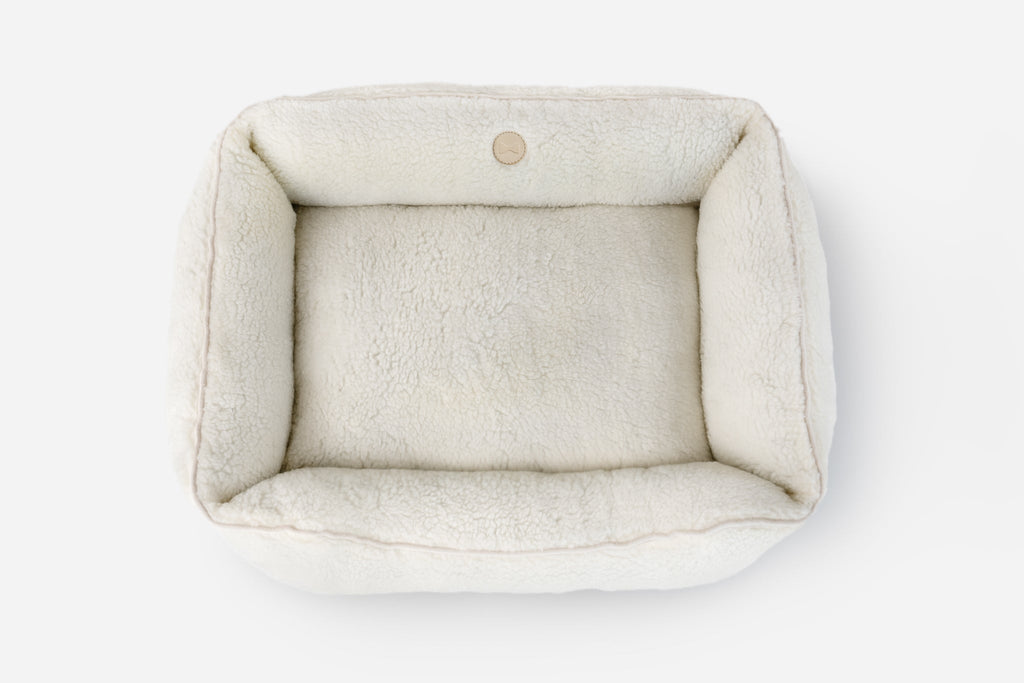 Chester & Lee | Furry Sleeper Dog Bed Beige