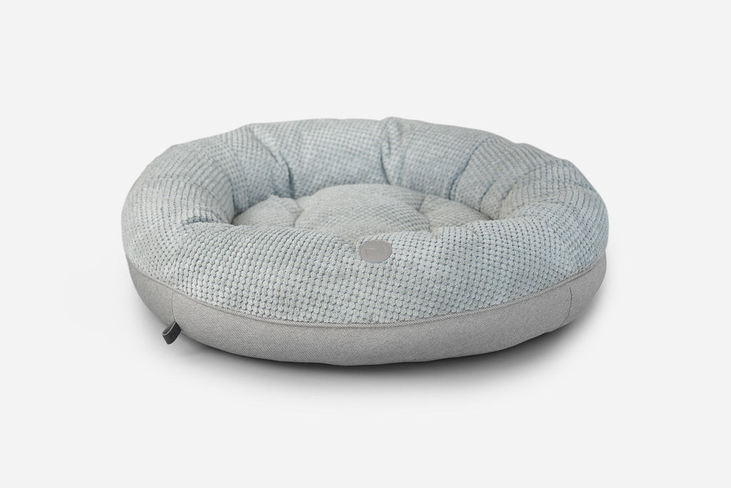 Chester & Lee | Moonlight Gray Donut Dog Bed