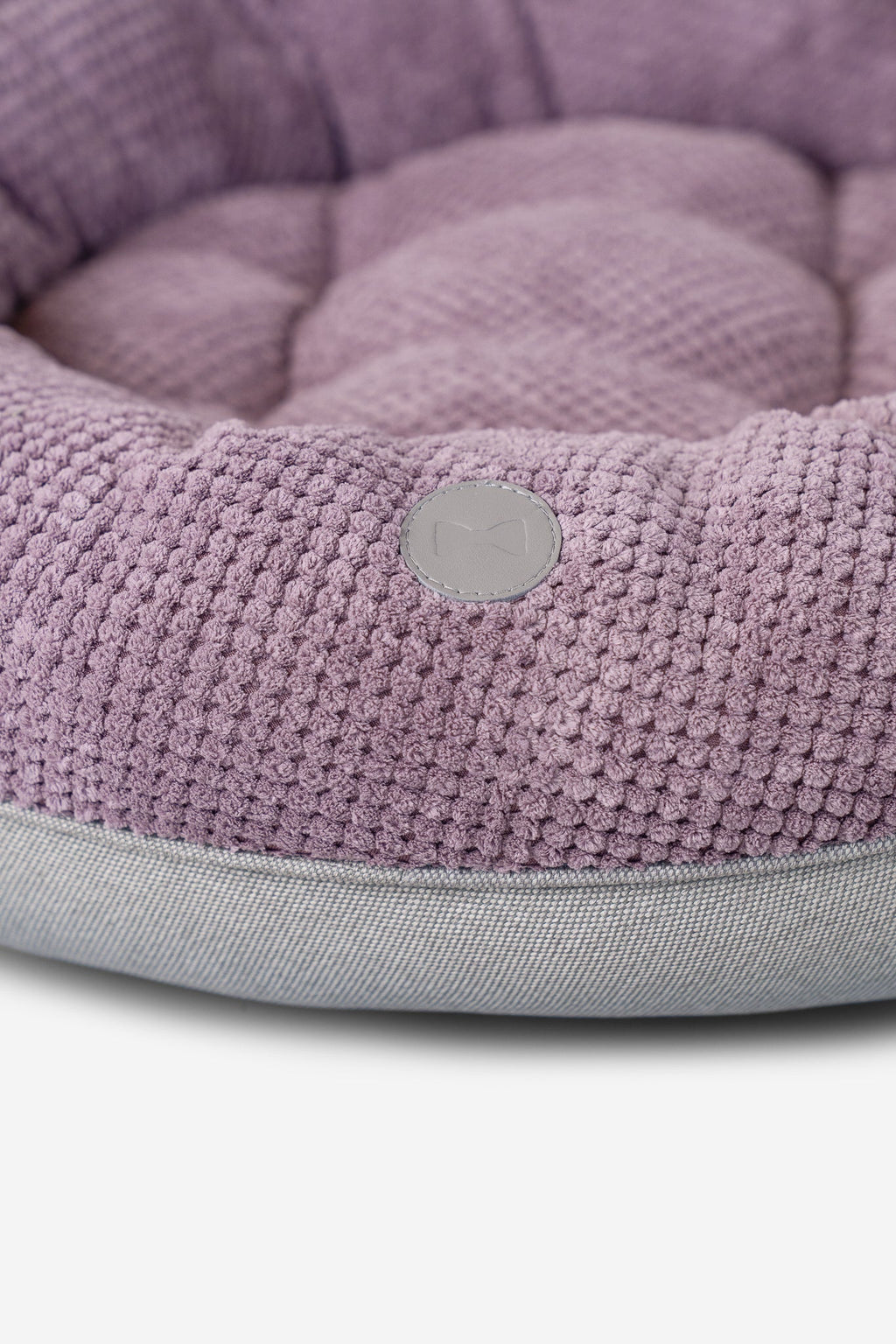 Chester & Lee | Light Pink Donut Dog Bed