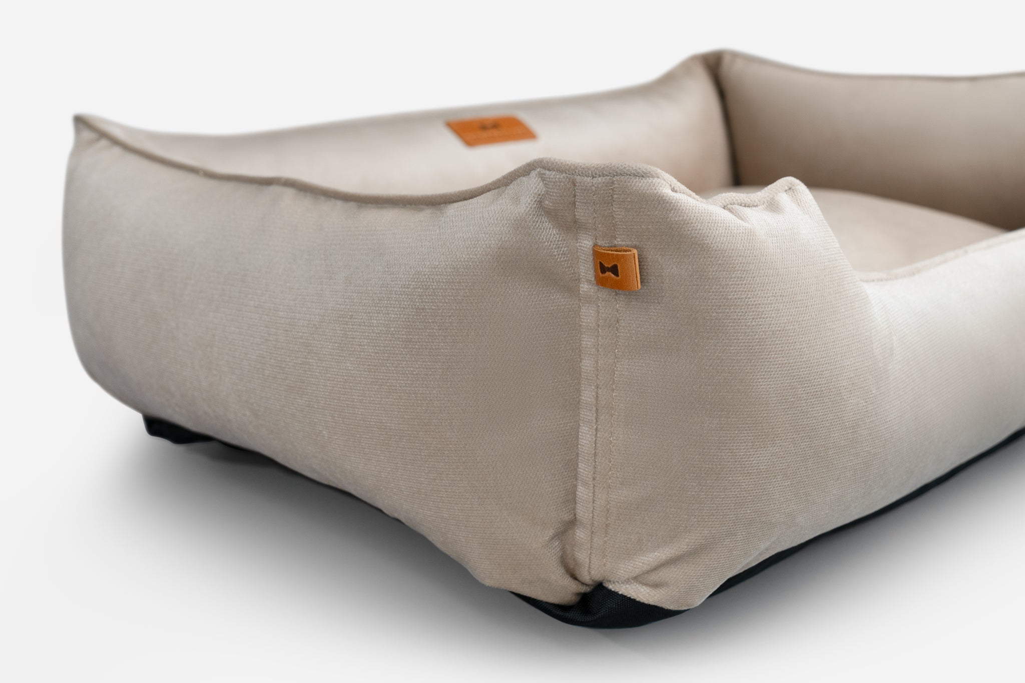 Chester & Lee | Classic Velvet Sleeper Dog Bed Beige