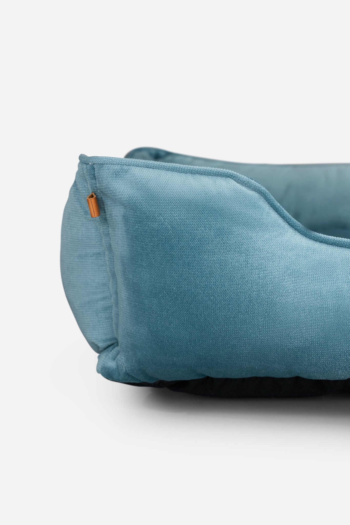 Chester & Lee | Vibrant Velvet Sleeper Dog Bed Tiffany