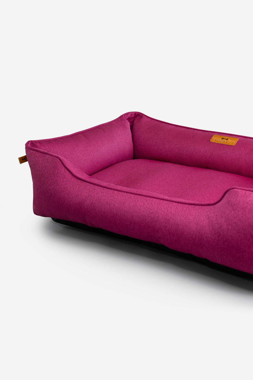 Chester & Lee | Cotton Sleeper Dog Bed Berry Pink