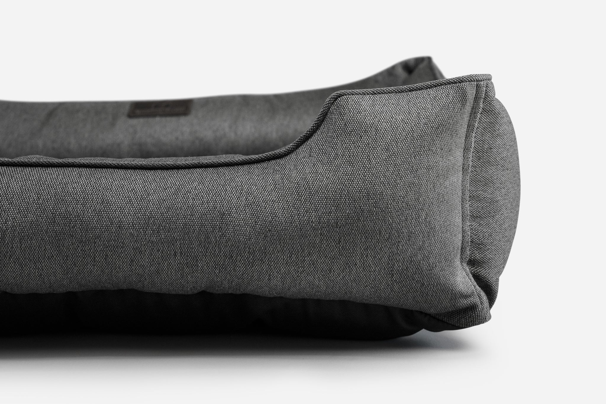 Chester & Lee | Cotton Sleeper Dog Bed Gray