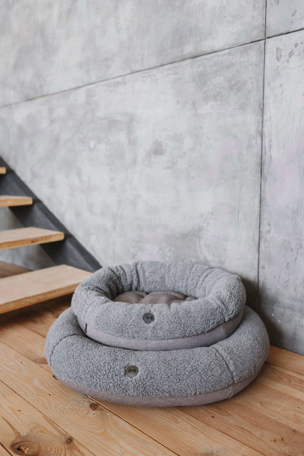Chester & Lee | Furry Gray Donut Dog Bed
